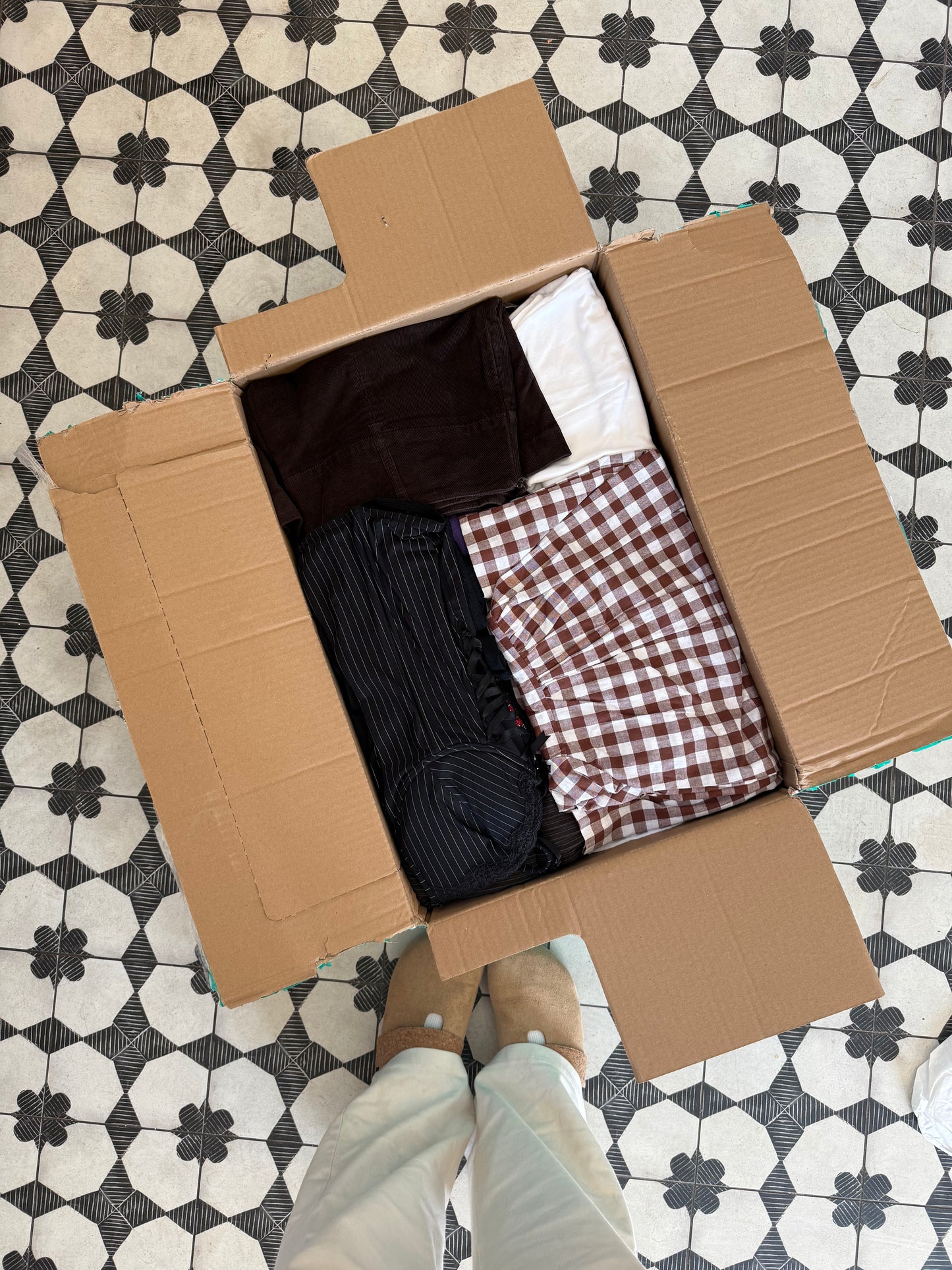 150 pc Custom Vintage Wholesale Bundle