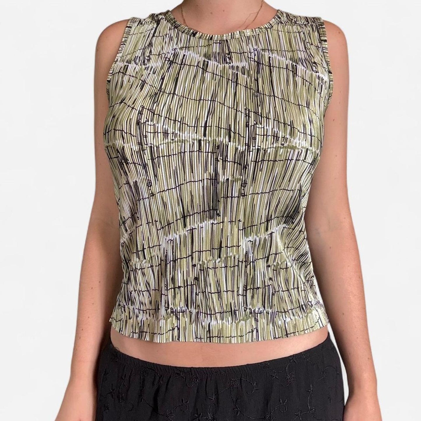 Plisse green and black tank top